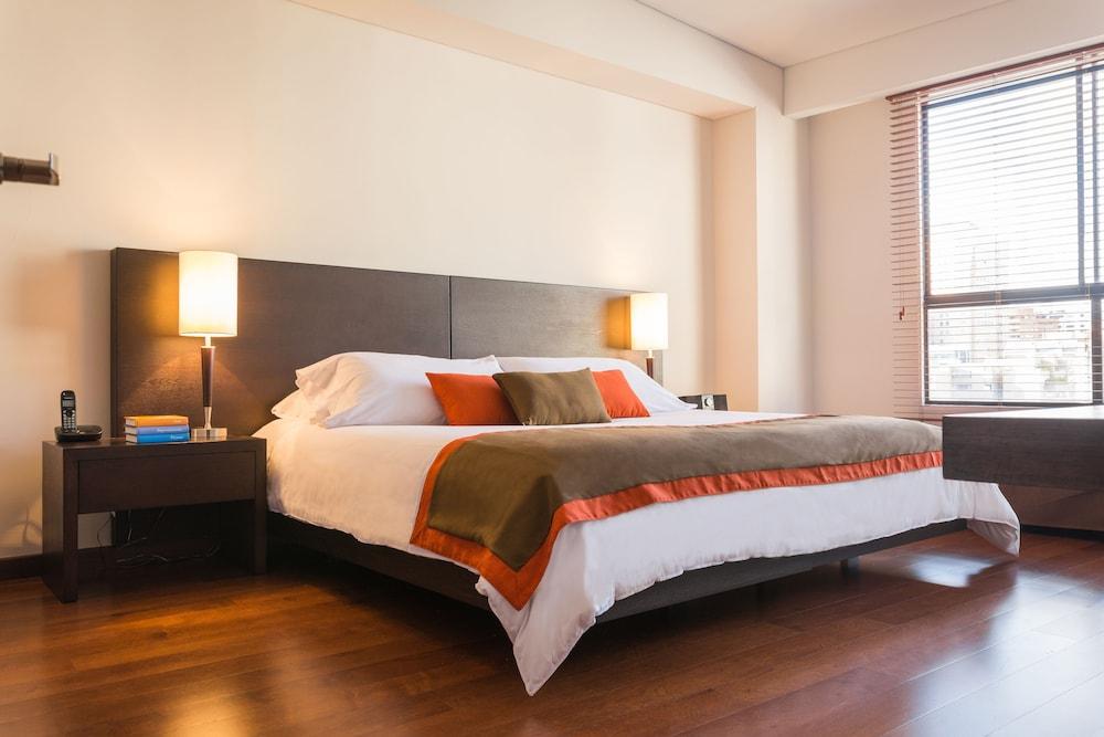 นิโก อปาร์ตาสวีทส์ Hotel โบโกตา ภายนอก รูปภาพ