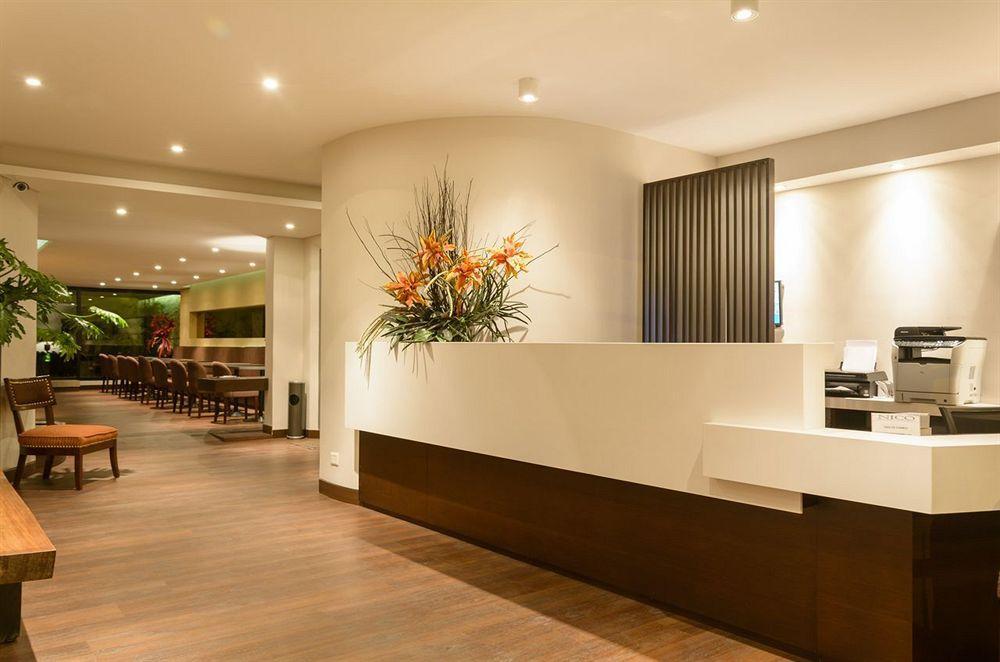 นิโก อปาร์ตาสวีทส์ Hotel โบโกตา ภายนอก รูปภาพ