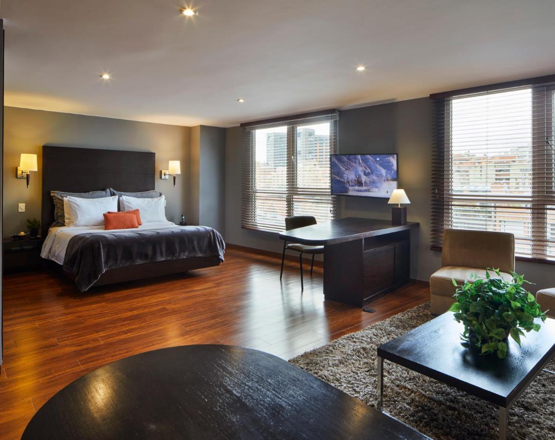 นิโก อปาร์ตาสวีทส์ Hotel โบโกตา ภายนอก รูปภาพ
