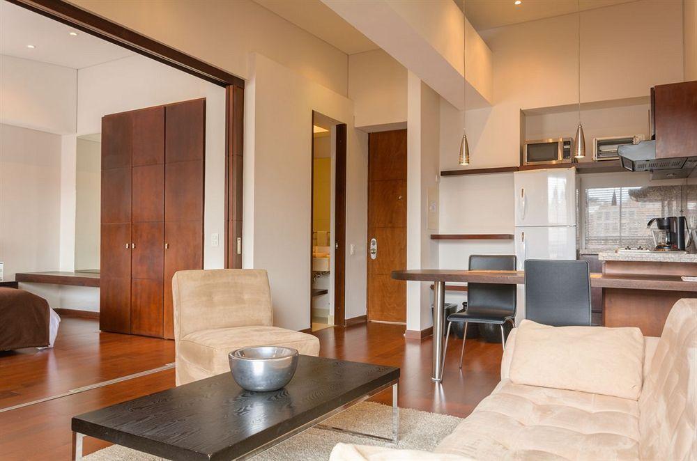 นิโก อปาร์ตาสวีทส์ Hotel โบโกตา ภายนอก รูปภาพ