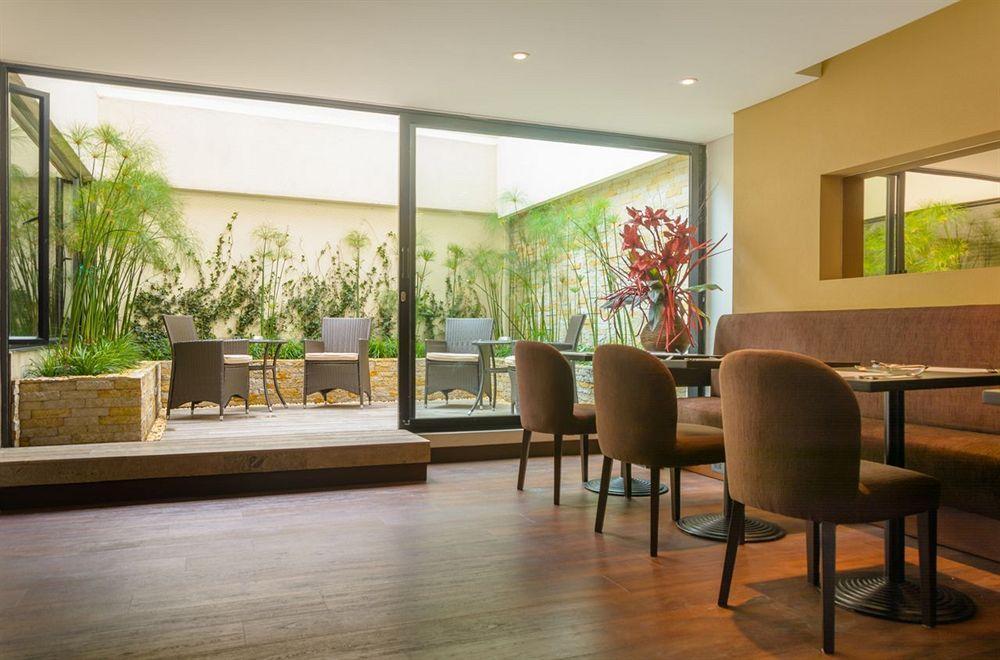 นิโก อปาร์ตาสวีทส์ Hotel โบโกตา ภายนอก รูปภาพ