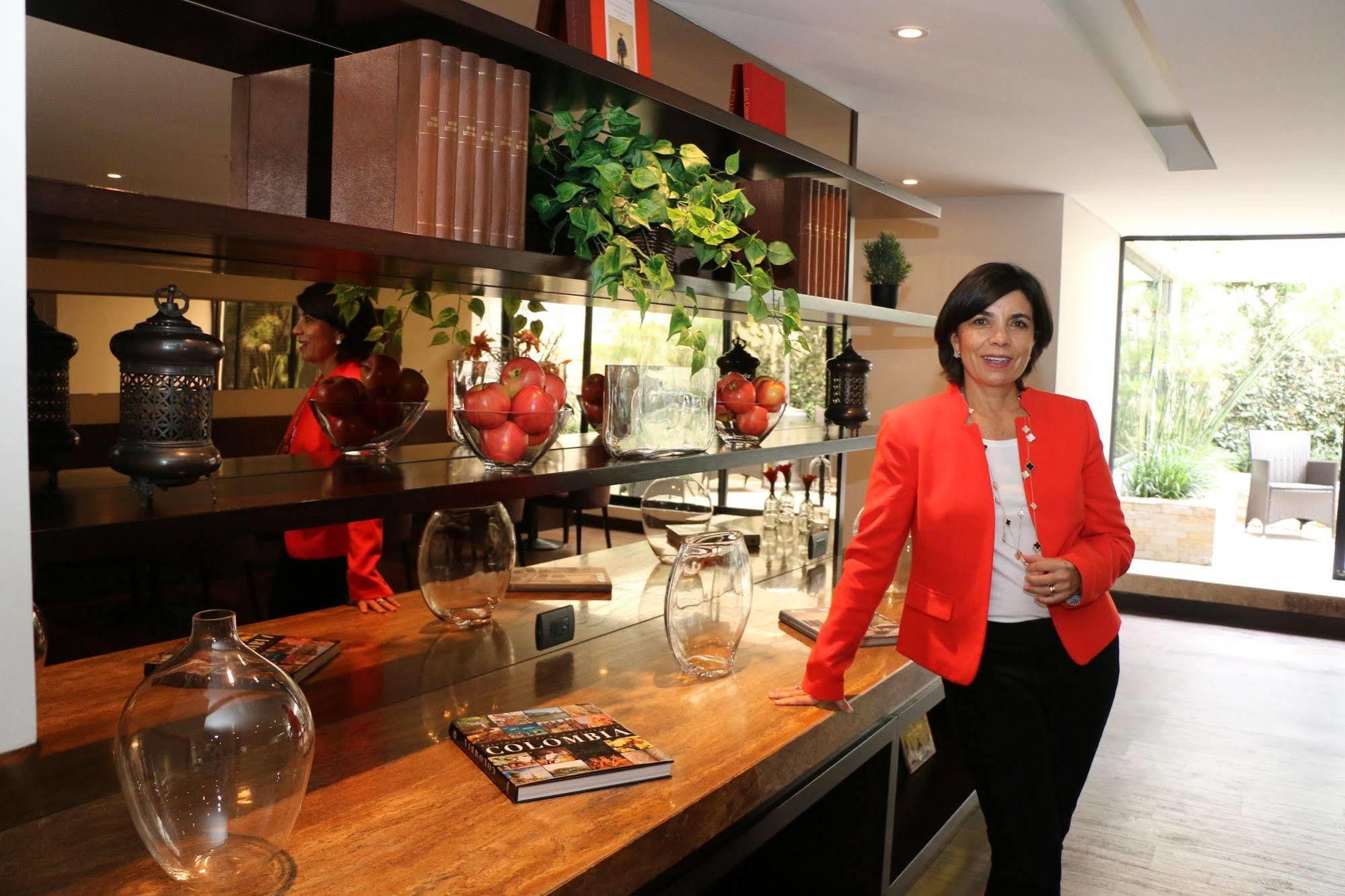 นิโก อปาร์ตาสวีทส์ Hotel โบโกตา ภายนอก รูปภาพ